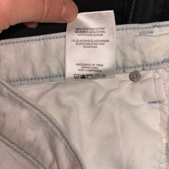 Silver Jeans Blue and White Tie-Dye Jean Shorts - Picture 5 of 5